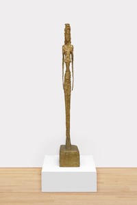 Alberto Giacometti, Figure moyenne II, 1947. Bronze with natural patina, 51 ⅛ × 7 × 12 ½ inches (129.9 × 17.8 × 31.8 cm), unique © 2018 Alberto Giacometti Estate/Licensed by VAGA and ARS, New York