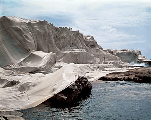 Christo and Jeanne-Claude, Wrapped Coast, One Million Square Feet, Little Bay, Sydney, Australia, 1968–69. Little Bay, Australia, 1969 © Christo and Jeanne-Claude Foundation. Photo: Shunk-Kender, courtesy J. Paul Getty Trust