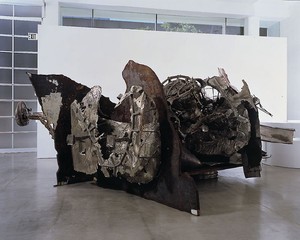 Frank Stella, Bear Mountain, 1995. Stainless steel, carbon steel, and bronze, 98 × 214 ½ × 214 ½ inches (52.9 × 544.8 × 544.8 cm) Photo by Susan Einstein