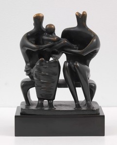 Henry Moore, Family Group, 1945. Bronze, 11 × 5 × 8 inches (27.9 × 12.7 × 20.3 cm)