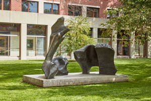 Henry Moore, Working Model for Reclining Figure (Lincoln Center), 1963–65. Bronze, 96 × 138 × 68 inches (243.8 × 350.5 × 172.7 cm), cast b from an edition of 2, List Visual Arts Center, Massachusetts Institute of Technology, Cambridge Reproduced by permission of the Henry Moore Foundation. Photo: Charles Mayer