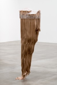 Jim Shaw, Hair House, 2013. Synthetic hair, paverpol, fiberglass, urethane resin, plexiglass, and stainless steel, 64 × 20 × 11 inches (162.6 × 50.8 × 27.9 cm) © Jim Shaw