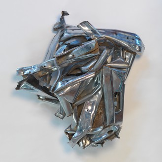John Chamberlain, GLEAMINGSPOTLIGHT, 1992 Chrome-plated steel, 41 × 41 × 26 inches (104.1 × 104.1 × 66 cm)© 2018 Fairweather &amp; Fairweather LTD/Artists Rights Society (ARS), New York