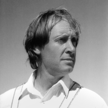 A portrait photograph of Neil Jenney