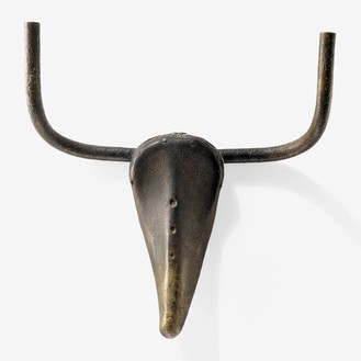 Pablo Picasso, Tête de taureau, spring 1942, cast and assembled 1943 Bronze, 16 ½ × 16 ⅛ × 5 ⅞ inches (42 × 41 × 15 cm)© 2018 Estate of Pablo Picasso/Artist Rights Society (ARS), New York