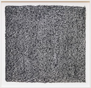 Richard Serra, Ramble 4–26, 2015. Litho crayon and pastel powder on paper, 35 ½ × 36 ¾ inches (90.2 × 93.3 cm) © 2018 Richard Serra/Artists Rights Society (ARS), New York. Photo: Rob McKeever