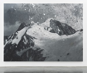 Rudolf Stingel, Untitled, 2010. Oil on canvas, 132 × 180 ¾ inches (335.3 × 459.1 cm), Broad, Los Angeles © Rudolf Stingel