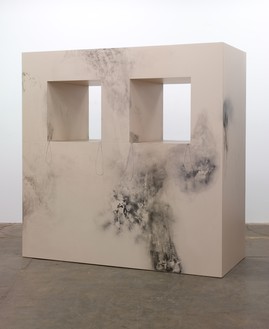 Sterling Ruby, Big Grid/DB Deth, 2008 Formica, spray paint, and wood, 84 × 84 × 36 inches (213.4 × 213.4 × 91.4 cm)© Sterling Ruby