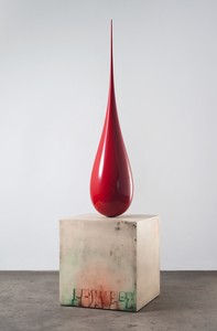 Sterling Ruby, SCXV3ST/BD, 2012. Fiberglass, wood, spray paint, and formica, in 2 parts, drop: 84 × 19 × 19 inches (213.4 × 48.3 × 48.3 cm), pedestal: 36 × 34 × 34 inches (91.4 × 86.4 × 86.4 cm) © Sterling Ruby