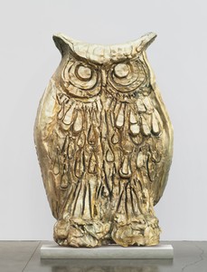 Thomas Houseago, Little Night Owl, 2022. Bronze, 120 ⅛ × 81 ⅞ × 70 ½ inches (305 × 208 × 179 cm), edition of 3 + 2 AP © Thomas Houseago. Photo: Jeff McLane