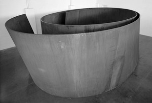 Richard Serrra Bellamy, 2001. Torqued spiral weatherproof steel plate thickness: 2" 156 × 531 × 394 inches (4 × 13.5 × 10 m) © Richard Serra