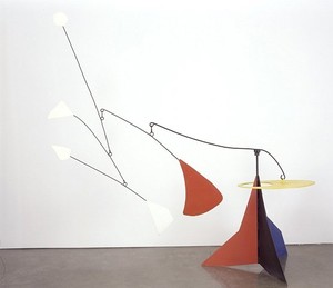 Alexander Calder, Yellow Disk, 1953. Standing mobile: painted steel with mobile and stable elements, Mobile height: 114 inches (290 cm); Mobile span: 112 inches (285 cm); Base: 46 × 38 inches (117 × 96.5 cm)"