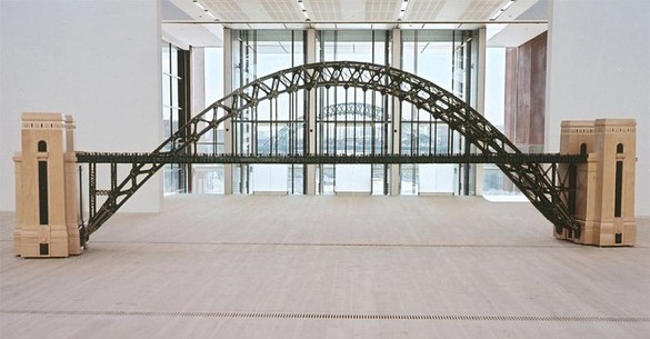 Chris Burden, Tyne Bridge, 2002 Powder coated and made to order Meccano metal toy parts construction parts and wood towers, 372 × 60 × 111 inches (944.9 × 152.4 × 281.9 cm)