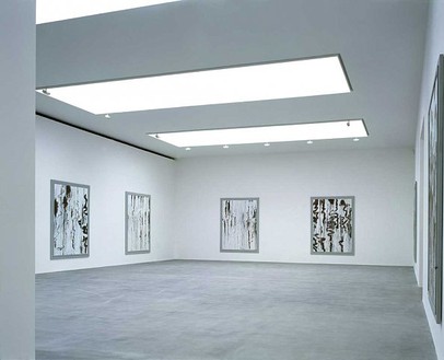 Cy Twombly: Ten Paintings and a Sculpture Installation view
