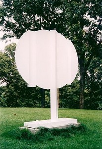 David Smith, Oval Node, 1963. Painted steel, 96 × 85 × 18 inches (243.8 × 215.9 × 45.7 cm)