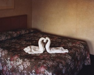 Alec Soth, Two Towels, 2005. Chromogenic print, 24 × 30 inches (61 × 76.2 cm), 32 × 40 inches (81.3 × 101.6 cm), edition of 10