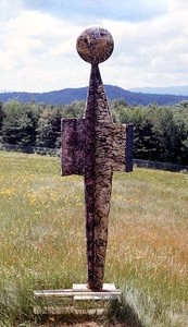 David Smith, Ninety Father, 1961. Painted steel, 90 × 26 × 12 inches (228.6 × 66 × 30.5 cm)