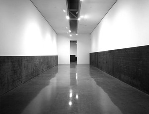 Richard Serra, No Relief, 2006. Weatherproof steel, 1 @ 72 × 716 × 6 inches (82.9 × 1818.6 × 15.2 cm), 1 @ 57 × 716 × 6 inches (144.8 × 1818.6 × 15.2 cm)