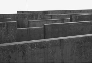 Richard Serra, Elevations, Repetitions, 2006 (view 2). Weatherproof steel, 60 × 366 × 6 inches (152.4 × 929.6 × 15.2 cm)