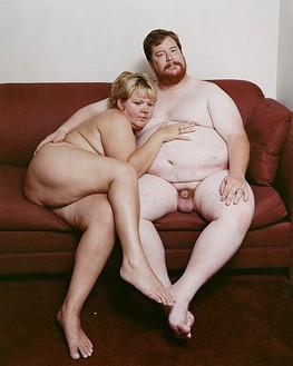 Alec Soth, Michele and James, 2005 Chromogenic print, 36 ¾ × 30 ⅞ inches framed (93.3 × 78.4 cm), edition of 10