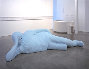 Tom Friedman, bigbluefigure, 2006. Styrofoam insulation, 42 × 168 × 55 ½ inches (106.7 × 426.7 × 141 cm)