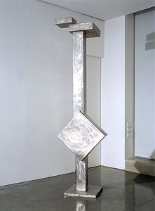 David Smith, Cubi II, 1962. Stainless steel, 130 ½ × 36 ⅞ × 23 ⅞ inches (331.5 × 93.7 × 60.6 cm)