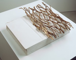 Rachel Whiteread, WEB, 2008. Plaster and bronze, 3 ¾ × 15 × 16 ¼ inches (9.5 × 38 × 41.5 cm) © Rachel Whiteread