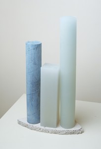 Rachel Whiteread, Untitled (Blue), 2008. Plaster, pigment, resin, and patinated bronze, 22 ½ × 13 ¾ × 5 ¼ inches (57 × 34.5 × 13 cm) © Rachel Whiteread