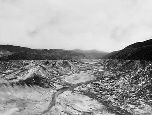 Florian Maier-Aichen, Untitled (St. Francis Dam), 2009. Chromogenic print, 71 ⅜ × 92 ⅝ inches framed (181.3 × 235.3 cm), edition of 6