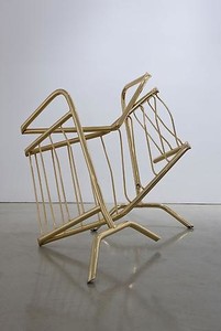 Aaron Young, Insiders Say, 2009. Steel and 24kt flash gold, 49 3/16 × 49 3/16 × 41 5/16 inches (125 × 125 × 105 cm)