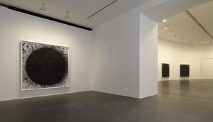Installation view. Artwork © 2010 Richard Serra/Artists Rights Society (ARS), New York. Photo: Matteo Piazza