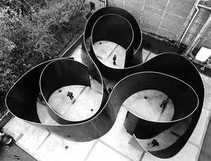Richard Serra, Cycle, 2011. Weatherproof steel, 62 × 56 × 14 feet (18.9 × 17.07 × 4.27 m) © Richard Serra/Artists Rights Society (ARS), New York. Photo: Lorenz Kienzle