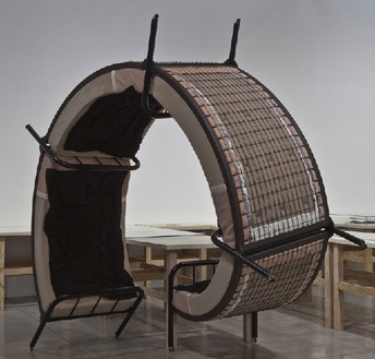 Robert Therrien, No title (Four bed loop), 2011 Steel, cotton, magnets, springs, wood, 114 × 120 × 80 inches (289.6 × 304.8 × 203.2 cm)© Robert Therrien, photo by Josh White