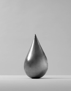 Robert Therrien, No title (Large drop), 2001. Silver-plated brass, 11 × 5 ½ × 5 ½ inches (27.9 × 14 × 14 cm) © Robert Therrien, photo by Josh White