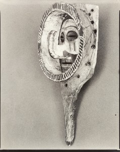 Walker Evans, WE-XX-457, 1935. Gelatin silver print, 9 ⅞ × 8 inches (25.2 × 20.2 cm)