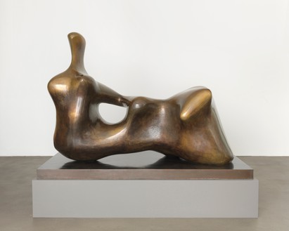 Henry Moore, Reclining Figure: Hand, 1979 Bronze, 64 ⅝ × 90 ⅝ × 52 inches (164 × 230 × 132 cm), edition of 9Reproduced by permission of the Henry Moore Foundation. Photo: Mike Bruce