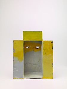 Mark Grotjahn, Untitled (Through the Sky and Yellow Mask M11.b), 2012. Painted bronze, 22 × 17 ½ × 13 inches (55.9 × 44.4 × 33 cm) © Mark Grotjahn. Photo: Rob McKeever