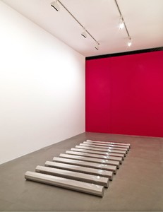 Walter De Maria, Large Rod Series: Circle/Rectangle 11, 1986 (view 1). Stainless steel, Eleven 11 sided rods; each rod: 5 1/16 × 52 × 5 1/16 inches (12.9 × 132.1 × 12.9 cm) Photo by Matteo Piazza
