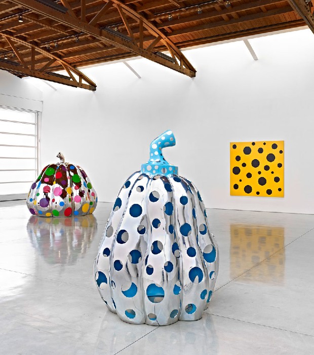 Yayoi Kusama: New Sculptures and Recent Paintings, Beverly Hills 
