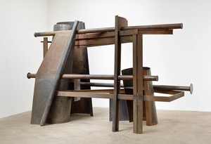 Anthony Caro, In the Forest, 2012. Steel, rusted, 98 × 147 ¼ × 66 15/16 inches (249 × 374 × 170 cm) © Barford Sculptures Ltd. Photo: John Hammond