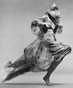 Richard Avedon, Jean Shrimpton, evening dress by Cardin, Paris, January 1970, 1981. Gelatin silver print, 24 × 20 inches (61 × 50.8 cm), edition of 50 © The Richard Avedon Foundation