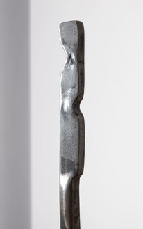 David Smith, Forging IX, 1955 (detail) Varnished steel, 72 ½ × 7 ⅝ × 7 ⅝ inches (184.2 × 19.4 × 19.4 cm)© The Estate of David Smith/Licensed by VAGA, New York, photo by Rob McKeever