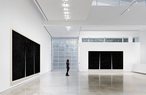 Installation view. Artwork © Richard Serra/Artists Rights Society (ARS), New York. Photo: Douglas M. Parker Studio