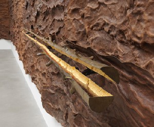 Giuseppe Penone, Scrigno, 2007 (detail). Leather, bronze, gold, and resin, Overall Dimensions Variable, edition of 4 © Archivio Penone, photo by Mike Bruce