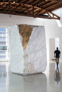 Giuseppe Penone, Anatomia / Anatomy, 2011 (view 2). White Carrara Marble, 124 × 77 × 62 inches (315 × 195.6 × 157.5 cm) © Giuseppe Penone, photo by Josh White