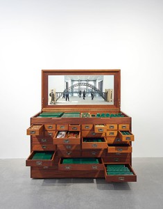 Chris Burden, Tyne Bridge Kit, 2004. Powder-coated and made-to-order Meccano metal toy construction parts with wood cabinet on casters, 42 ½ × 65 ½ × 32 ¼ inches (108 × 166.4 × 81.9 cm), edition of 2 © Chris Burden/Licensed by The Chris Burden Estate and Artists Rights Society (ARS), New York. Photo: Thomas Lannes