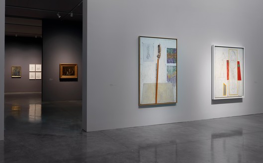 Installation view Artwork, left to right: © Jasper Johns/Licensed by VAGA, New York; © 2014 Estate of Pablo Picasso/Artist Rights Society (ARS), New York. Photo: Rob McKeever