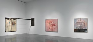 Installation view. Artwork, left to right: © Jim Dine/Artists Rights Society (ARS), New York; © The Estate of Philip Guston. Photo: Rob McKeever