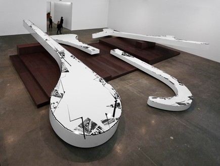 Michael Heizer, Altar 1, 2015 Weathering steel coated with polyurethane, 7 feet 11 inches × 44 feet 8 ½ inches × 40 feet (2.41 × 13.63 × 12.19 m)Photo: Rob McKeever