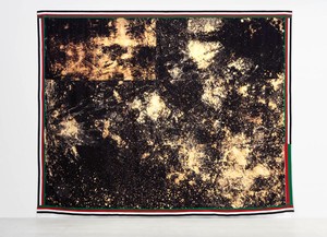 Sterling Ruby, DEEP FLAG (5533), 2015. Bleached fleece and elastic, 179 ½ × 228 inches (455.9 × 579.1 cm) © Sterling Ruby, photo by Thomas Lannes